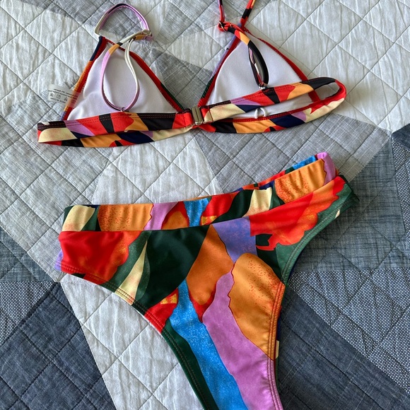 Colorful Abstract Bikini Set - Picture 2 of 3